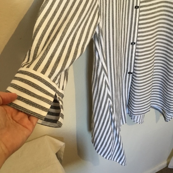 Soft Surroundings Tunic Shirt Button Down Size Large - Picture 6 of 9